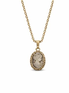 Vintage Cameo Necklace Gold Tone Oval Pendant Romantic Classic